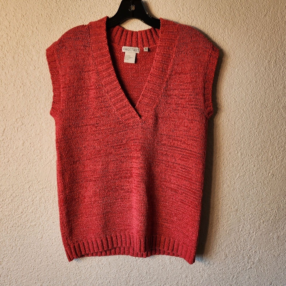Nomadic Traders Womens pull on vest top knit Burgundy red v neck sz Medium EUC
